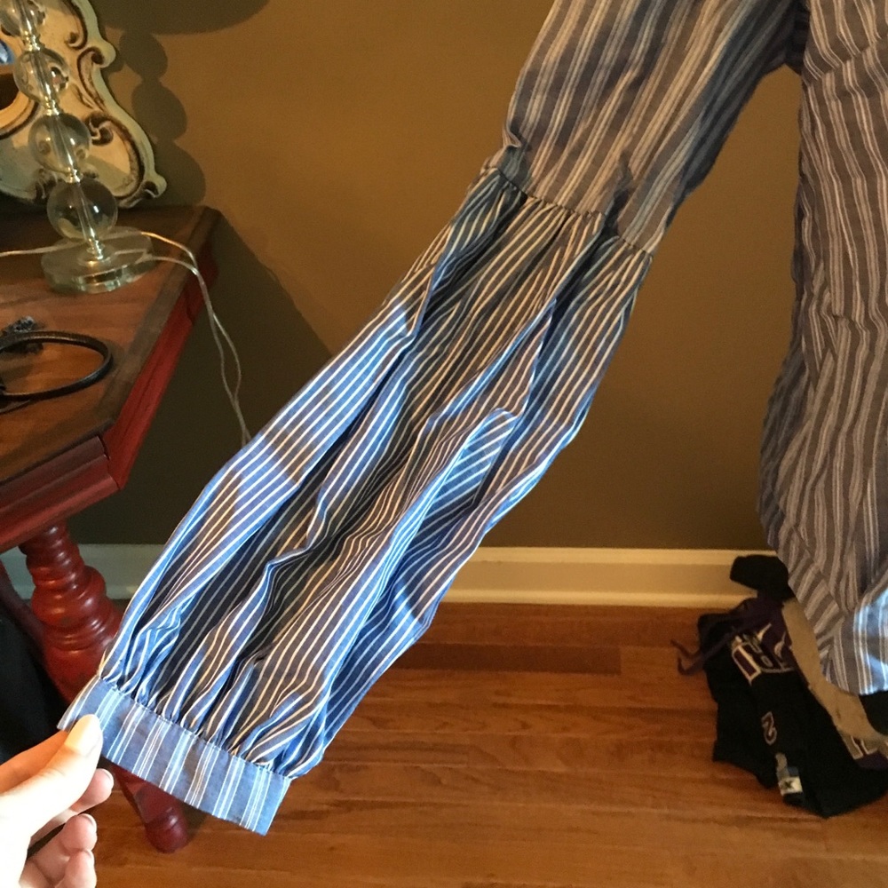 Blouse - Picture 2 of 4